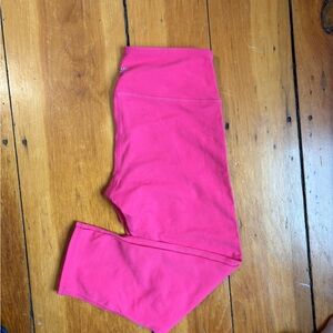Women's Cropped Pink Athletic Leggings